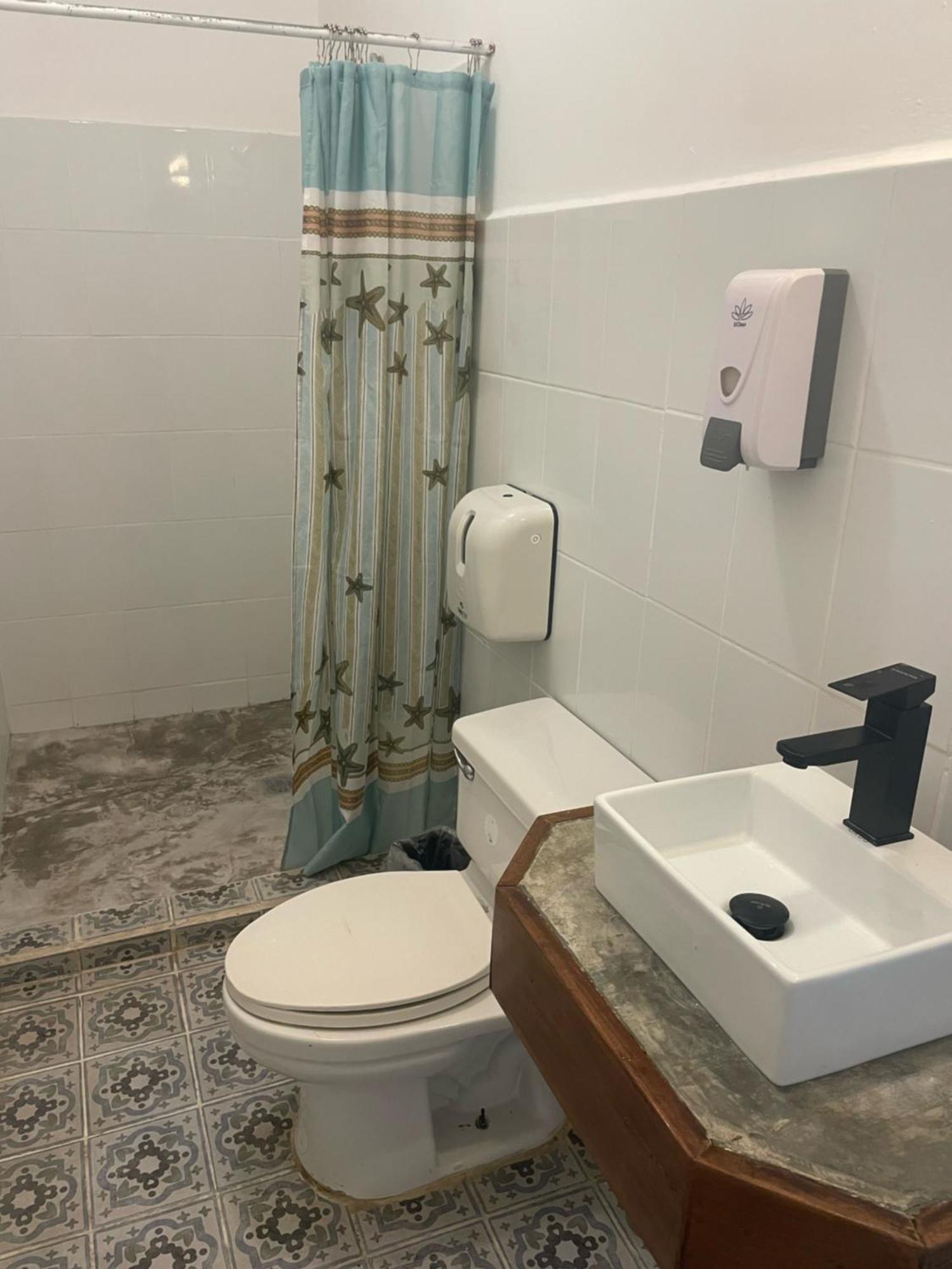 Hotel Carey Pedasi Town Екстер'єр фото